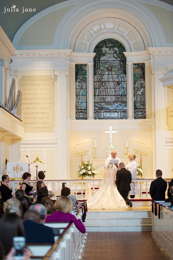 church wedding in danbury by Connecticut Wedding Photographer Julia Jane Studios, www.juliajanestudios.com 
